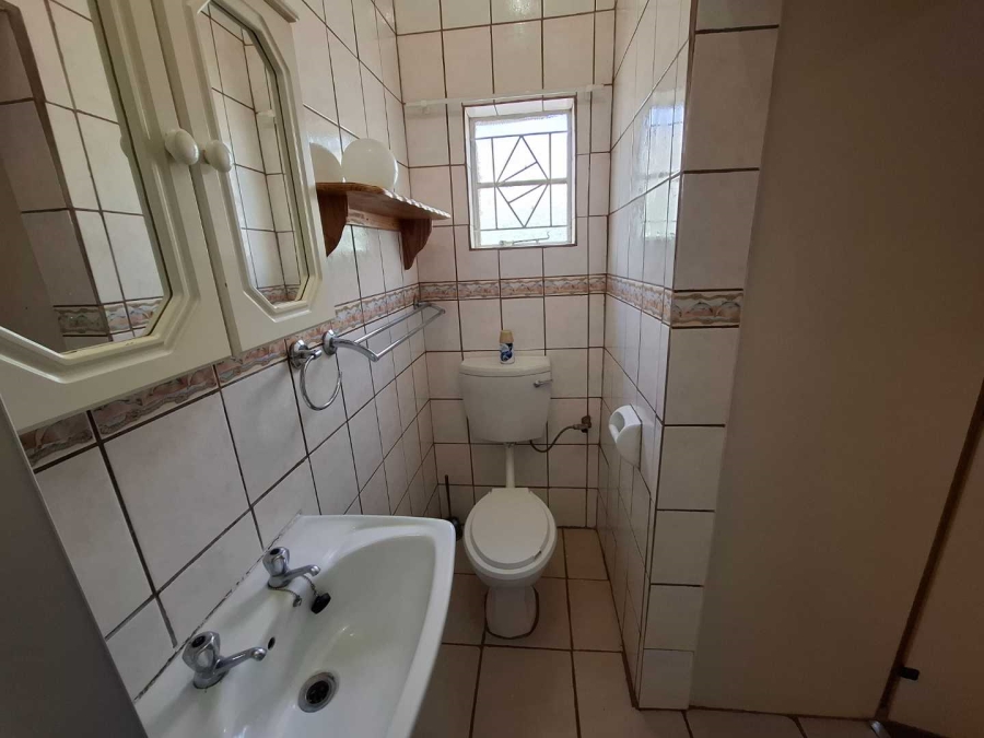 4 Bedroom Property for Sale in Die Rand Northern Cape